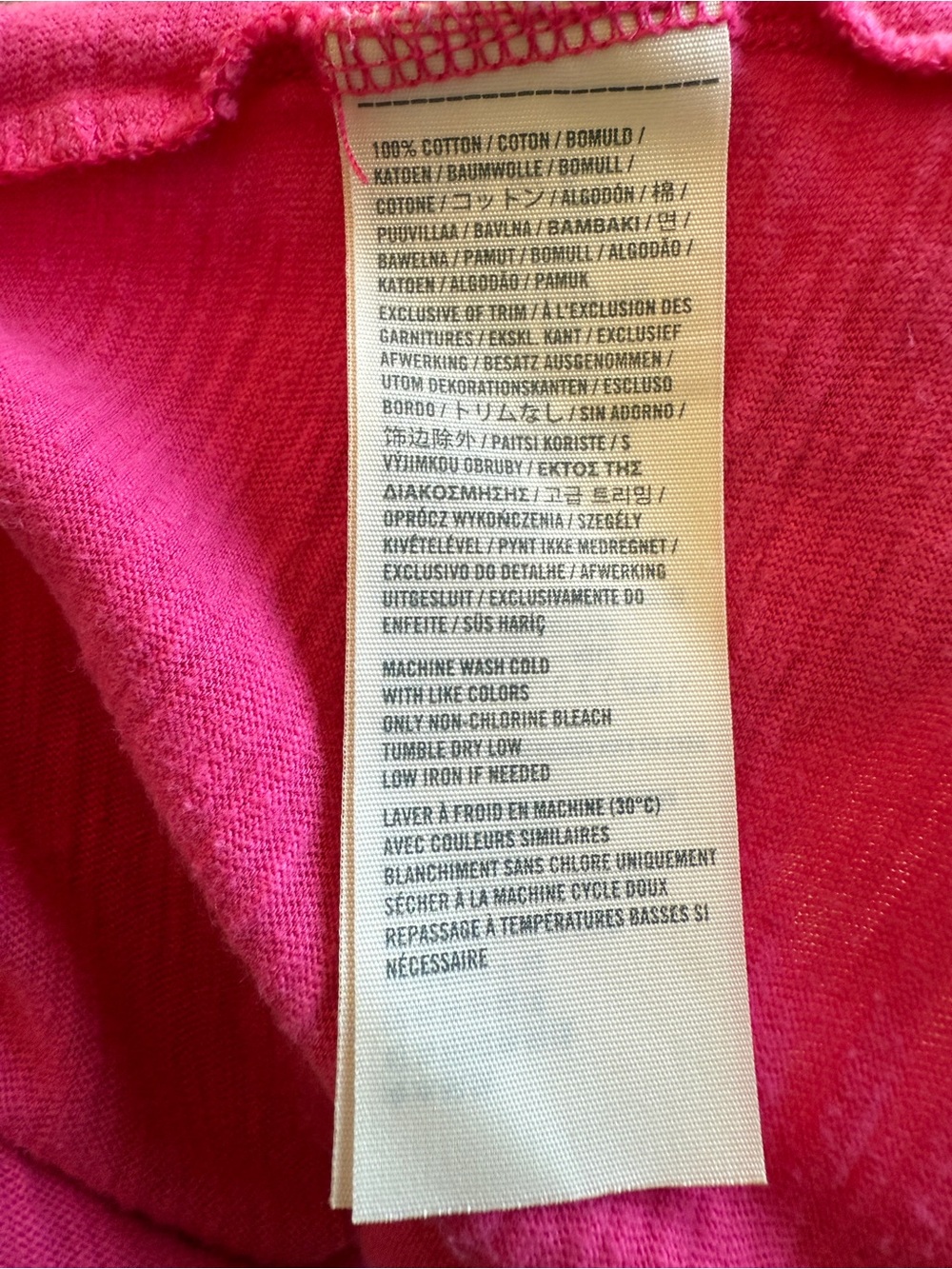 Vintage Y2K Hollister Women's V-Neck Tee in Bright Pink - Picture 5 of 5